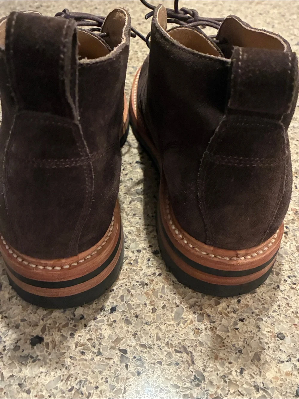 Men’s 8.5 Taylor Stitch Dark Brown Suede Chukka Boots (The Chukka)